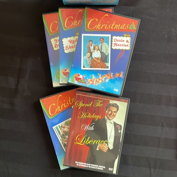 ❤️The Classic TV Christmas Collection DVD Set - Picture 13 of 13